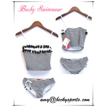 Girl′s Fashion Swimsuit with Striped Print